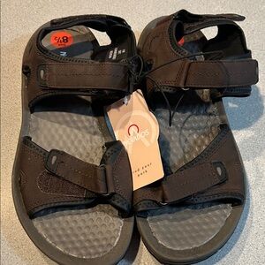 Brown Nevados sz 8.5 River Sandals